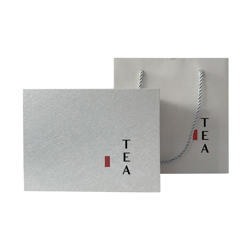 钛(tài)白茶(chá)葉包裝盒(hé)白茶禮(lǐ)盒